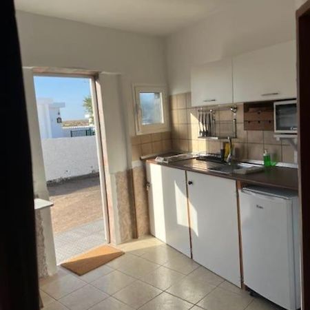 Acogedor Apartamento En Famara Luaran gambar