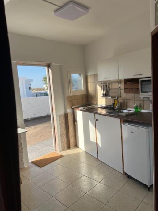 Acogedor Apartamento En Famara Luaran gambar